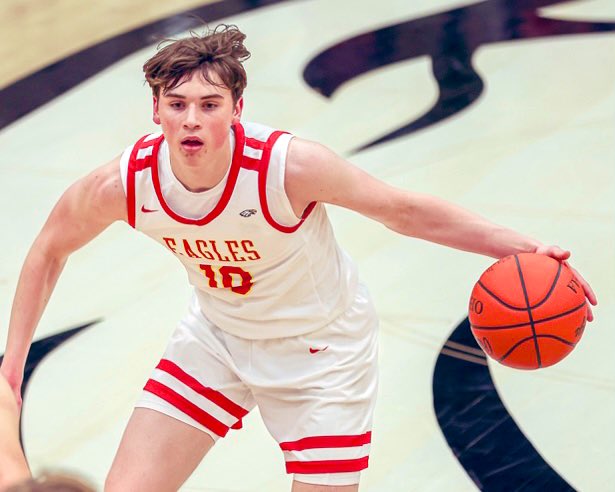 BrettBartlett32's tweet photo. Conor Watters - 6’4 - Jr - SG - 2nd Team OCC - Honorable Mention OHSBCA District 11 - Congrats Conor! @conor_watters05 https://t.co/uXcH0CARF9