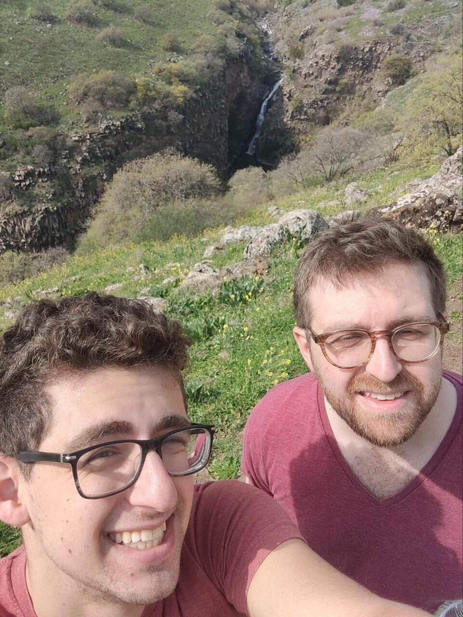 InbarCohen13's tweet photo. Gabriel, the brother of Elan Ganeles who was murdered in a terrorist attack near Jericho on Monday, tearfully shares: 

Thread >> https://t.co/iDIYMuV7fF