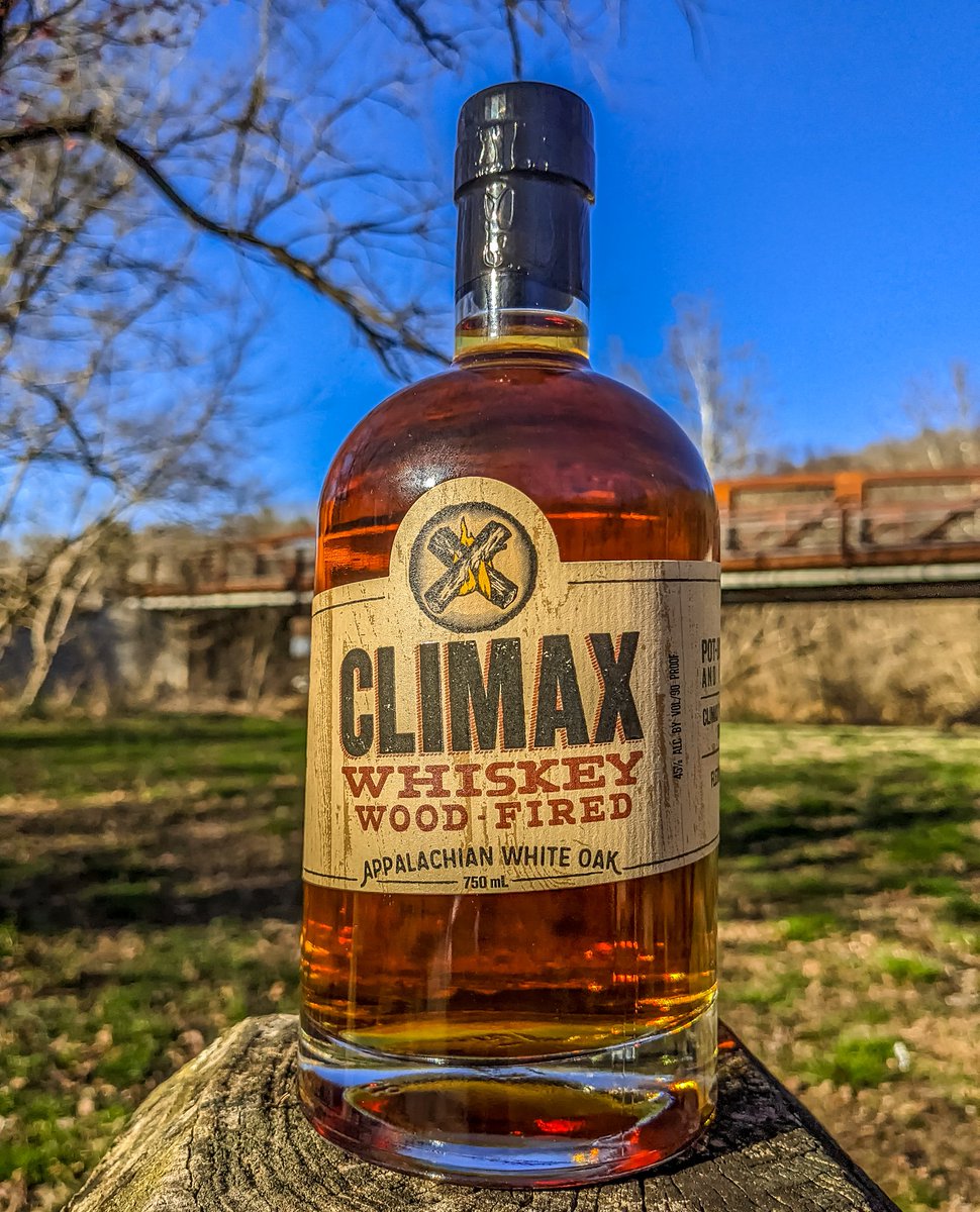 TimSmithSpirits's tweet photo. That CLIMAX Wood-Fired Whiskey 🔥 #timsmithspirits #whiskey #woodfired #spirits #climax https://t.co/oclL83PeCt