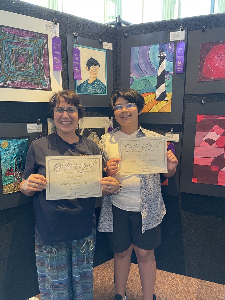 acmeulink's tweet photo. @OakviewElem #giftsofgold showcase of @WCPSS Student work! https://t.co/iM8nkcqxLK