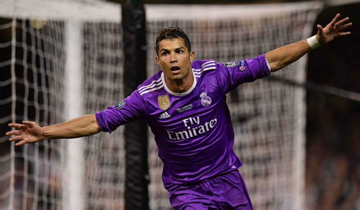 Cr7stianismo_'s tweet photo. Cristiano Ronaldo, el mejor jugador de la historia.

 Hay que decirlo más. https://t.co/q7WCGyIou1