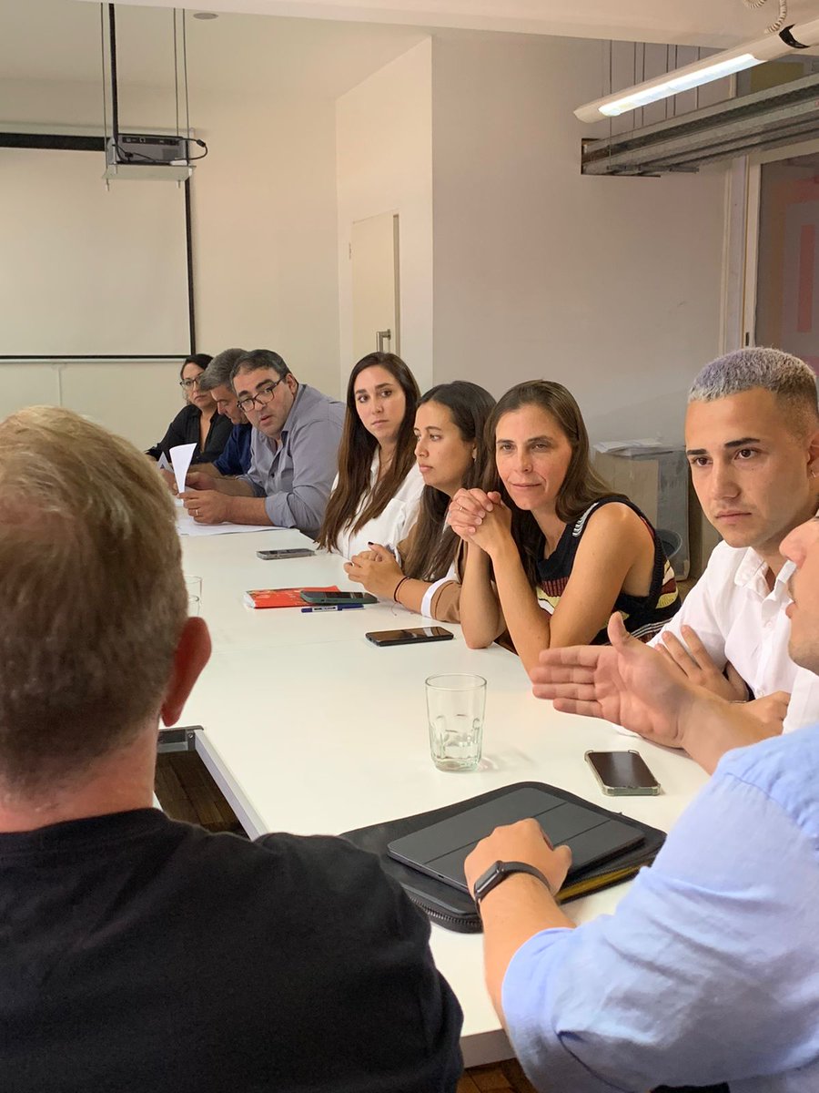 edumacchiavelli's tweet photo. Seguimos fortaleciéndonos para transformar la Argentina juntos💪 Hoy nos reunimos con referentes de San Juan para continuar trabajando en el Plan de Infraestructura, buscando renovar de manera integral patios de juegos, centros comerciales y plazas de las distintas localidades. https://t.co/9tngVvmZXo