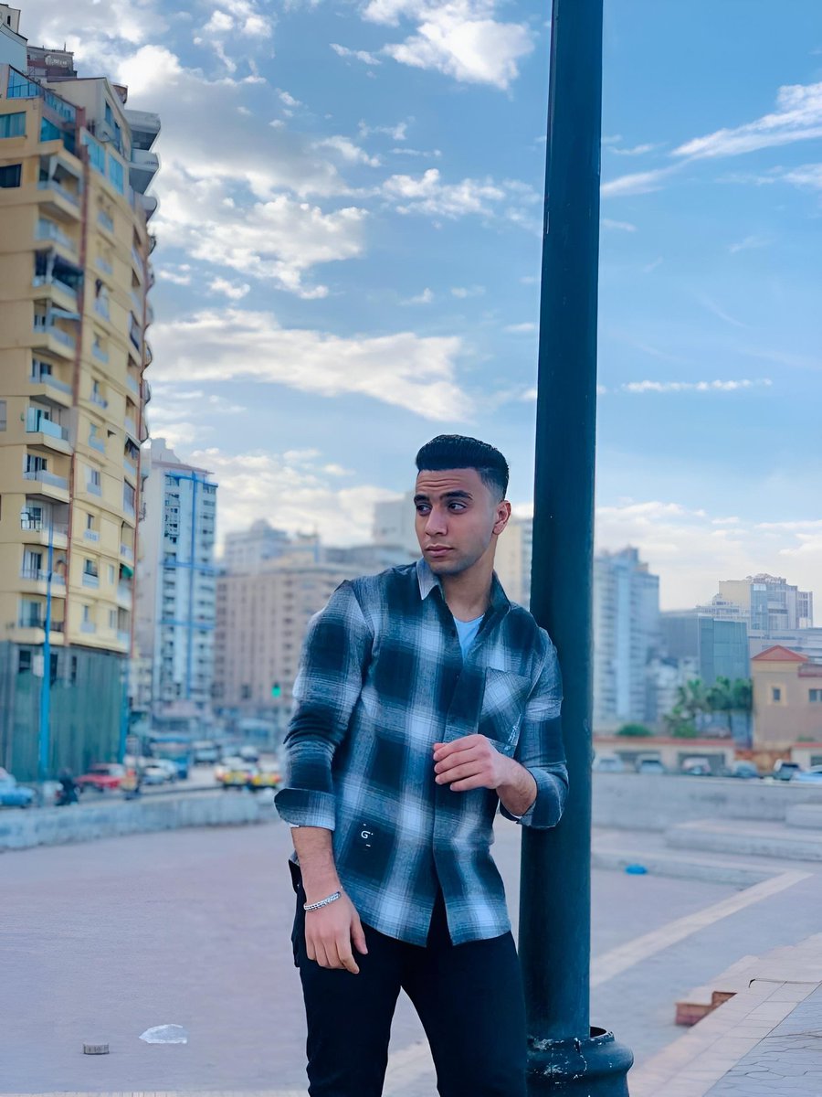 YousefS05533093's tweet photo. معدي حدودي وحدود دولتنا 🦂 https://t.co/5ZdKgHsOEY