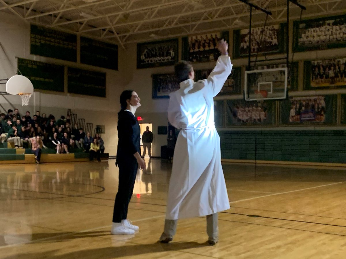 SMCCMonroe's tweet image. Mr. Maag’s Living the Scriptures class performed a skit  during this morning’s Lenten Morning Prayer Service that demonstrated how life’s pressures &amp;amp; temptations can create a divide in our relationship with Jesus, but that He is always there for us &amp;amp; wants us to come back to Him.