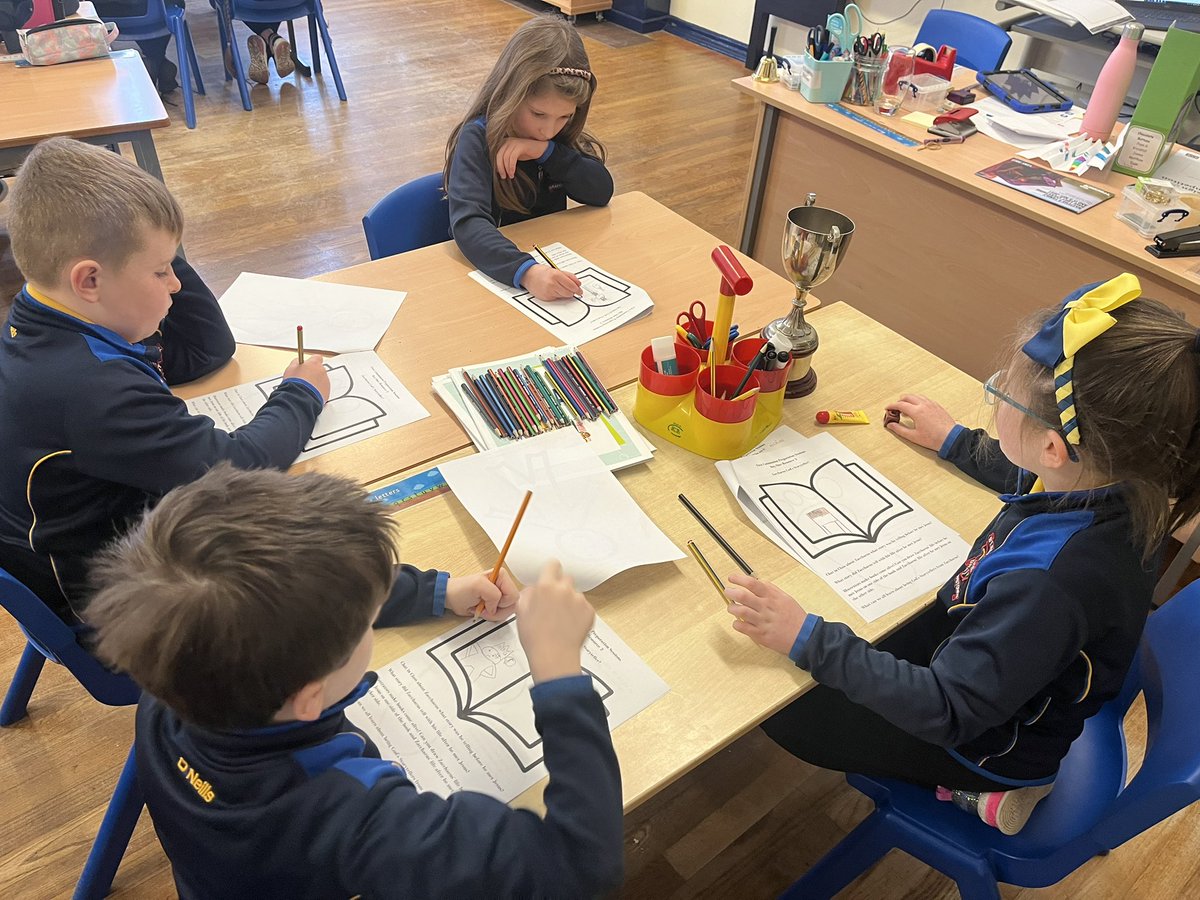StMarysBscreen's tweet photo. Primary 4 really enjoyed the online First Holy Communion Preparation Programme #FriendsofJesus. Thank you @derrydiocese and @ThereseFerry https://t.co/NB9yeDIr0D