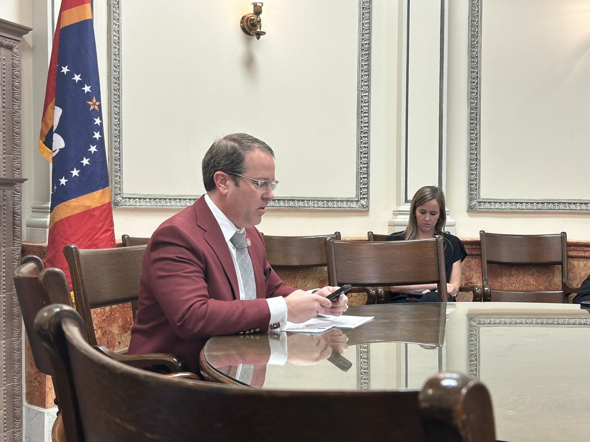 Taylor Vance's Threads Thread Reader App