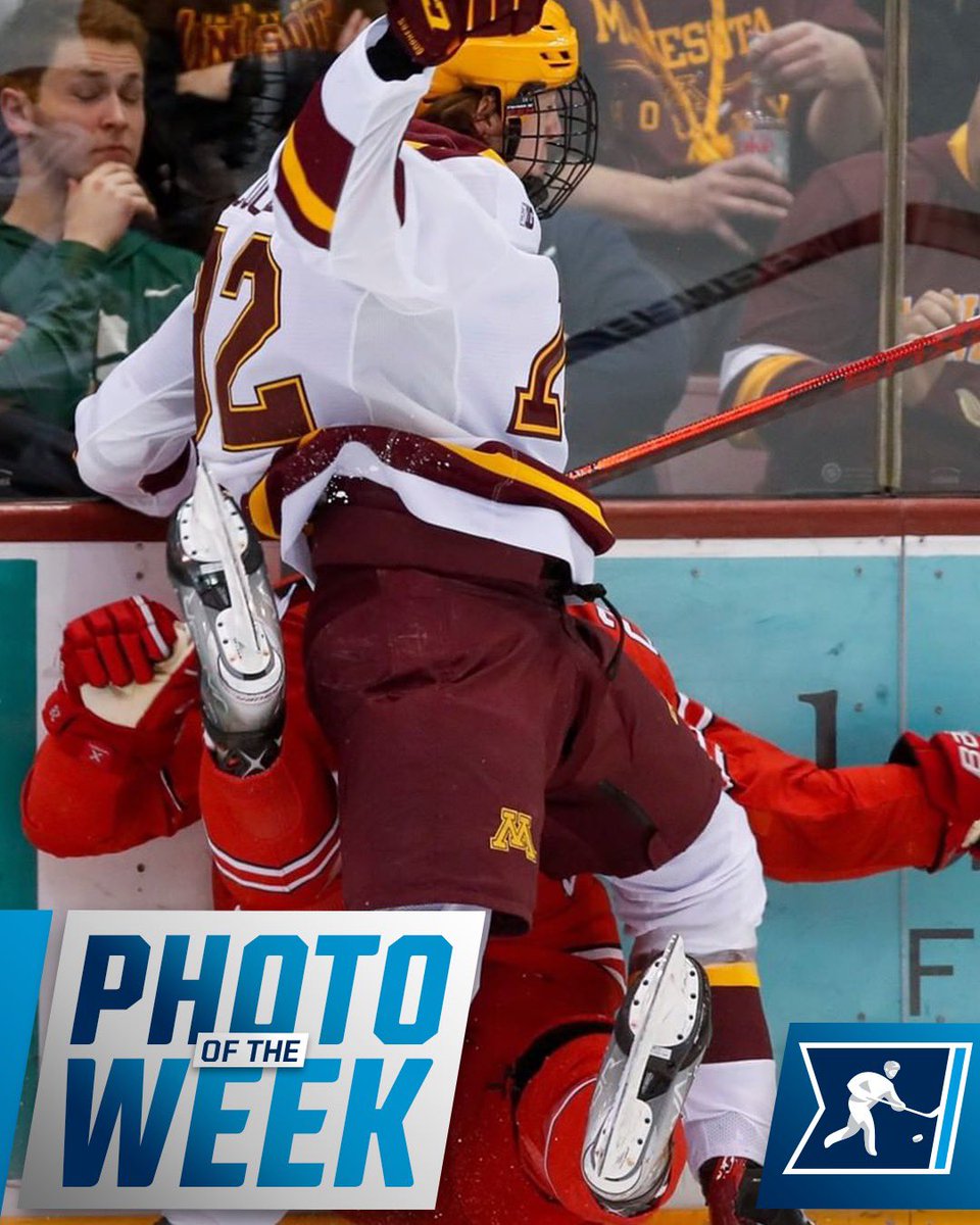 NCAAIceHockey's tweet photo. 📸 #NCAAHockey Photo of the Week 🏒

Logan Cooley lands a big hit during @GopherHockey's 4-0 win over Ohio State on Friday.😳💥 https://t.co/noOSZFNc53