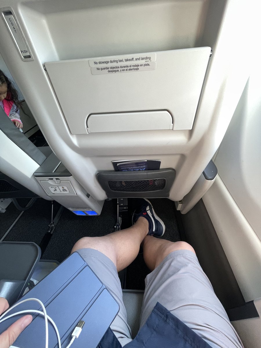 EricMortonNT's tweet photo. Spacious and comfortable seats on the affordable new @BreezeAirways route from MCO to SNA. https://t.co/N7G2OZg5kG