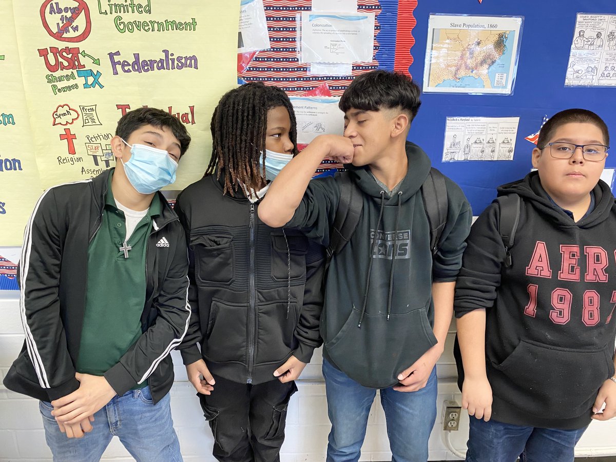 And some days are just about having fun and getting to know each of our Urban Scholars. ⁣
⁣
Here are some Attucks Middle School Urban Scholars enjoying their time in class!⁣

#urbanscholars #socialjustice #connecting #growing #learning #familyhood #brotherhood #sunnyside