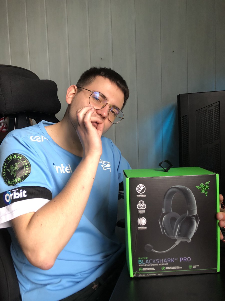 Szukasz idealnych słuchawek? Odpowiedź jest tylko jedna - Razer Blackshark V2 Pro!
#reklama #TeamRazer #thisisesports