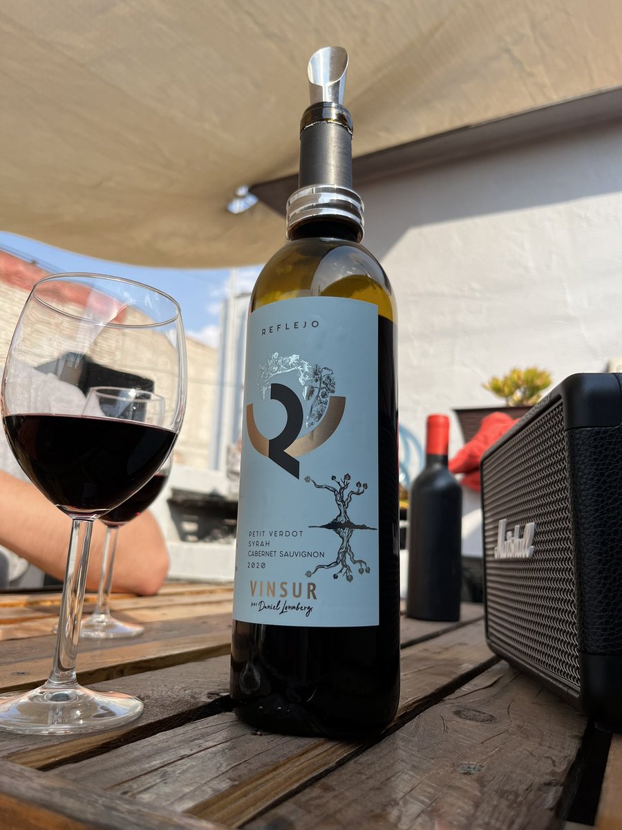 Dulche182's tweet photo. Martes de vinito 🍷 https://t.co/iBsAAberVW