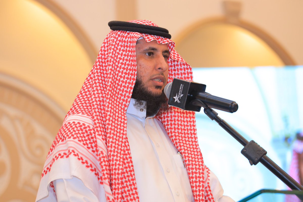 almhwrahstar's tweet photo. 📸 من الحفل الختامي وتتويج الفائزين 
في #مسابقة_نجم_المحاورة 🎙 https://t.co/XPVmFhCg27