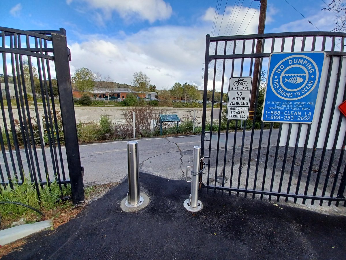 E/Expo Line Ledger on Twitter "Jackson Gate in Culver City…"