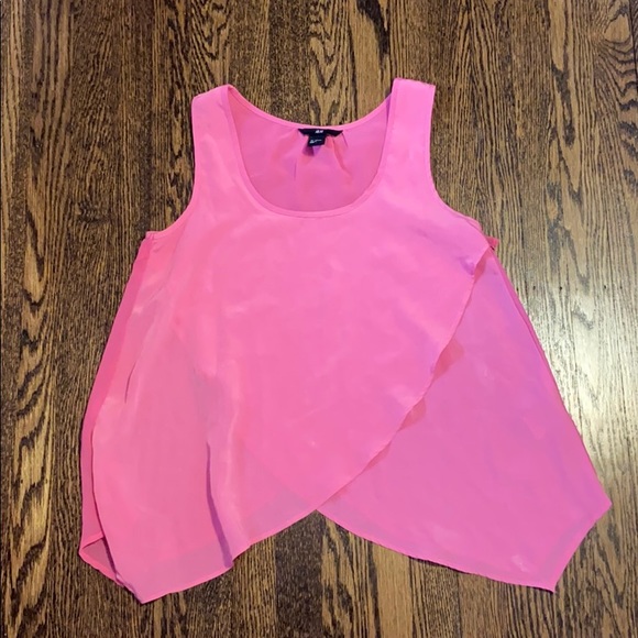 NYTOUK's tweet photo. So good I had to share! Check out all the items I'm loving on @Poshmarkapp from @Jeanette_Cline1 @DesignerDISCOU4 #poshmark #fashion #style #shopmycloset #villagersportalizclaiborneco #hm #bcbgmaxazria: https://t.co/GfqI2k3ZuA https://t.co/1EDqQIk6Ea