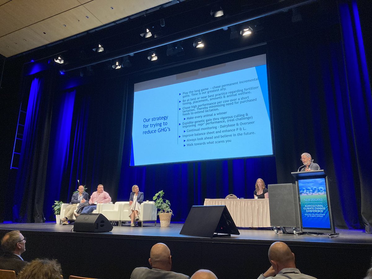 George Moss, a <a href="/DairyNZ/">DairyNZ</a> climate change ambassador, sharing his pathway to reducing GHGs at #NZACCC2023 (you can read more of George’s story here agmatters.nz/case-studies/g…