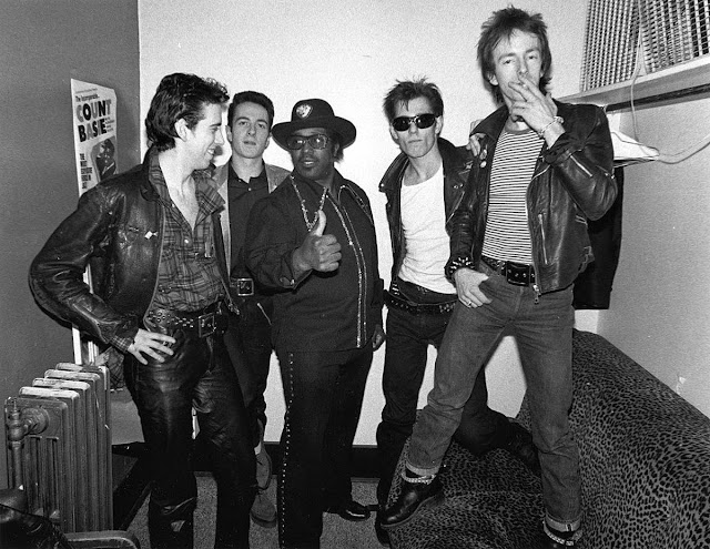 #bobgruen 📷 #TheClash and #BoDiddley