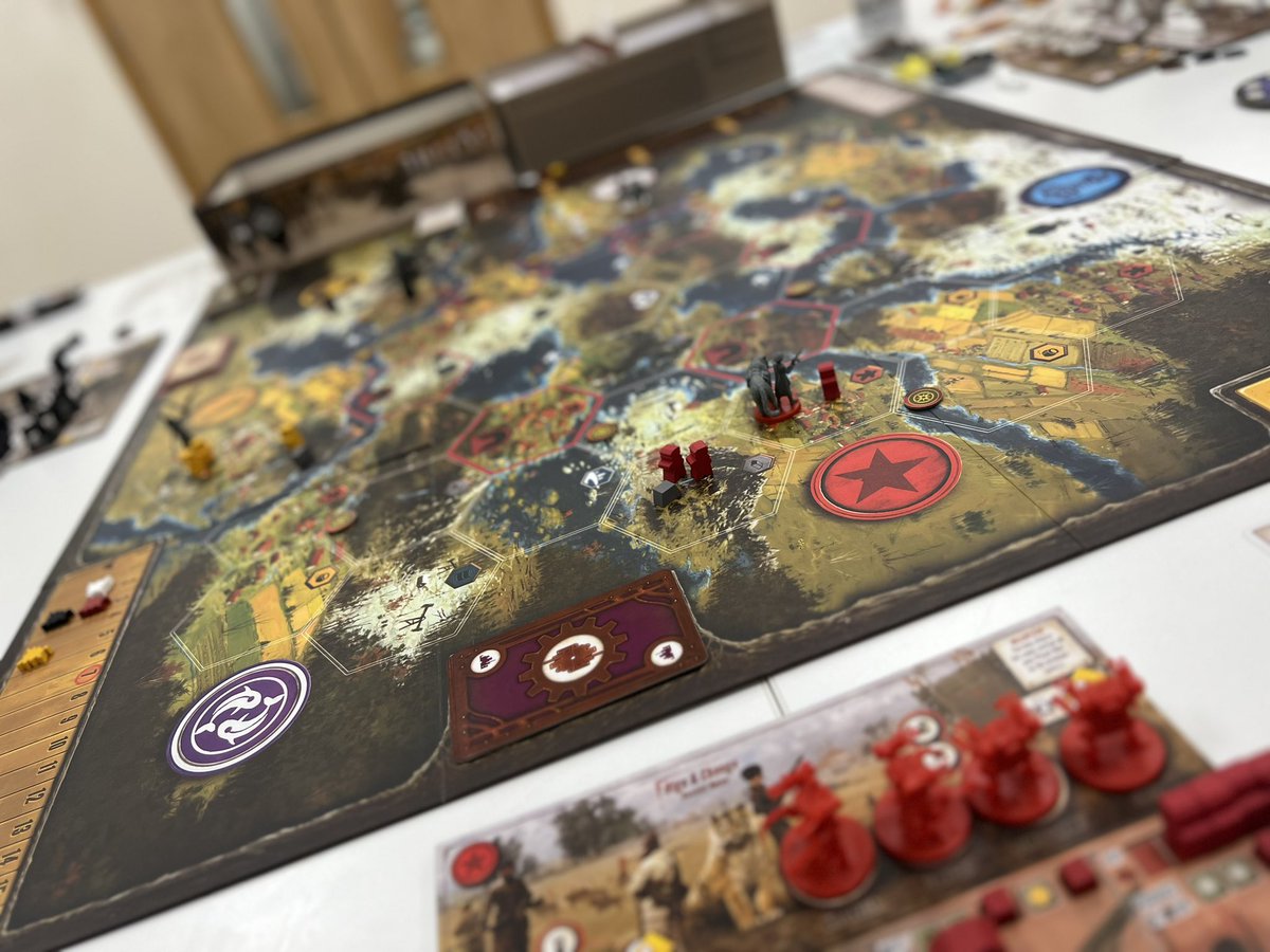 midi2304's tweet photo. Played Scythe for the first time ever tonight. Had a feeling it would be one I loved and I wasn’t wrong. What a game. @stonemaiergames #boardgames https://t.co/bAeDl642CB