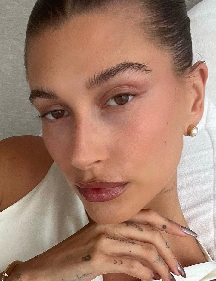 pradaparisian's tweet image. 