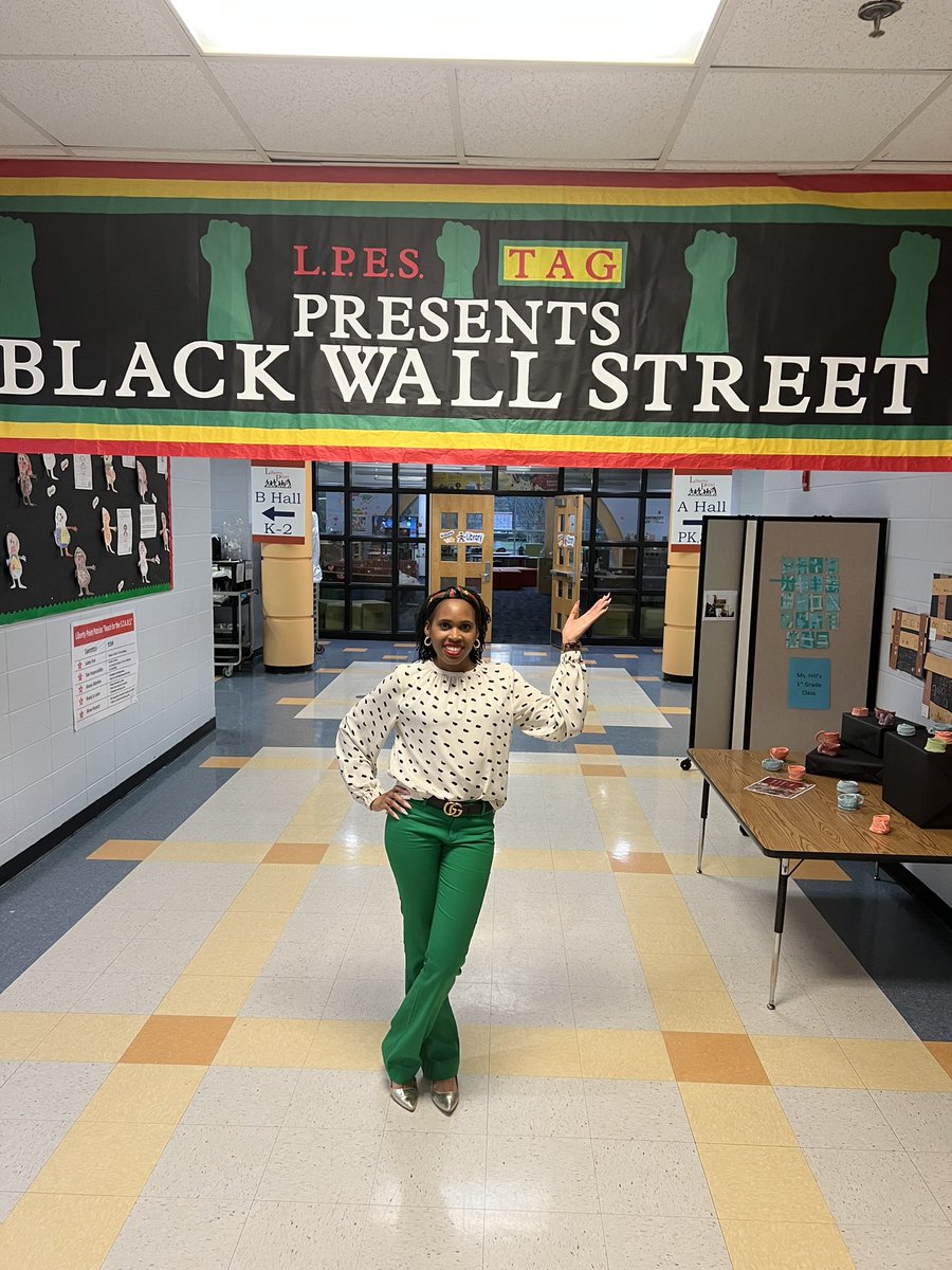 KeenMaddoxCST's tweet image. @LPES_Patriots TAG students presented their entrepreneurial spirit at our “Black Wall Street” exhibition during the Black History Program. ❤️💚🖤💛 I’m so proud of them!  #entrepreneurmindset #taggingexcellence #ourfuture