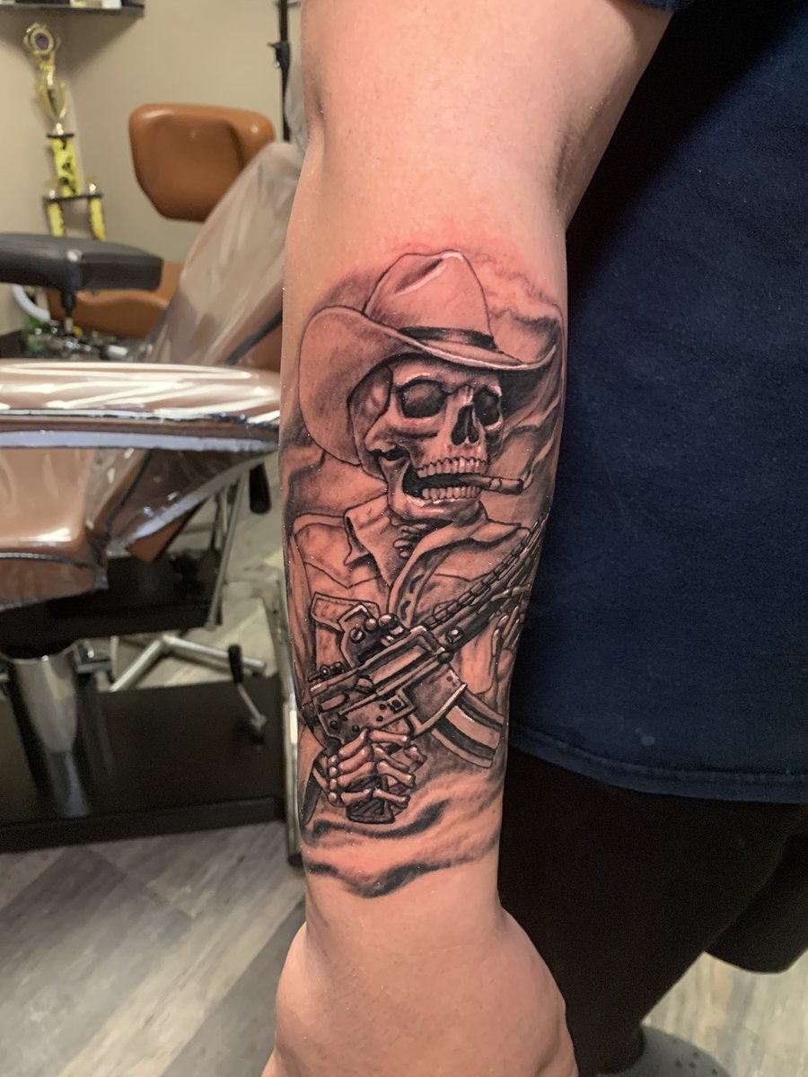 tattoos_By_Alex's tweet photo. New #Tattoos at the shop txt 8329832240 to book. #BrookshireTx #fortbendcountyTx #sealyTx #BoothforRent #nowhiring https://t.co/G91wV5Zy3s