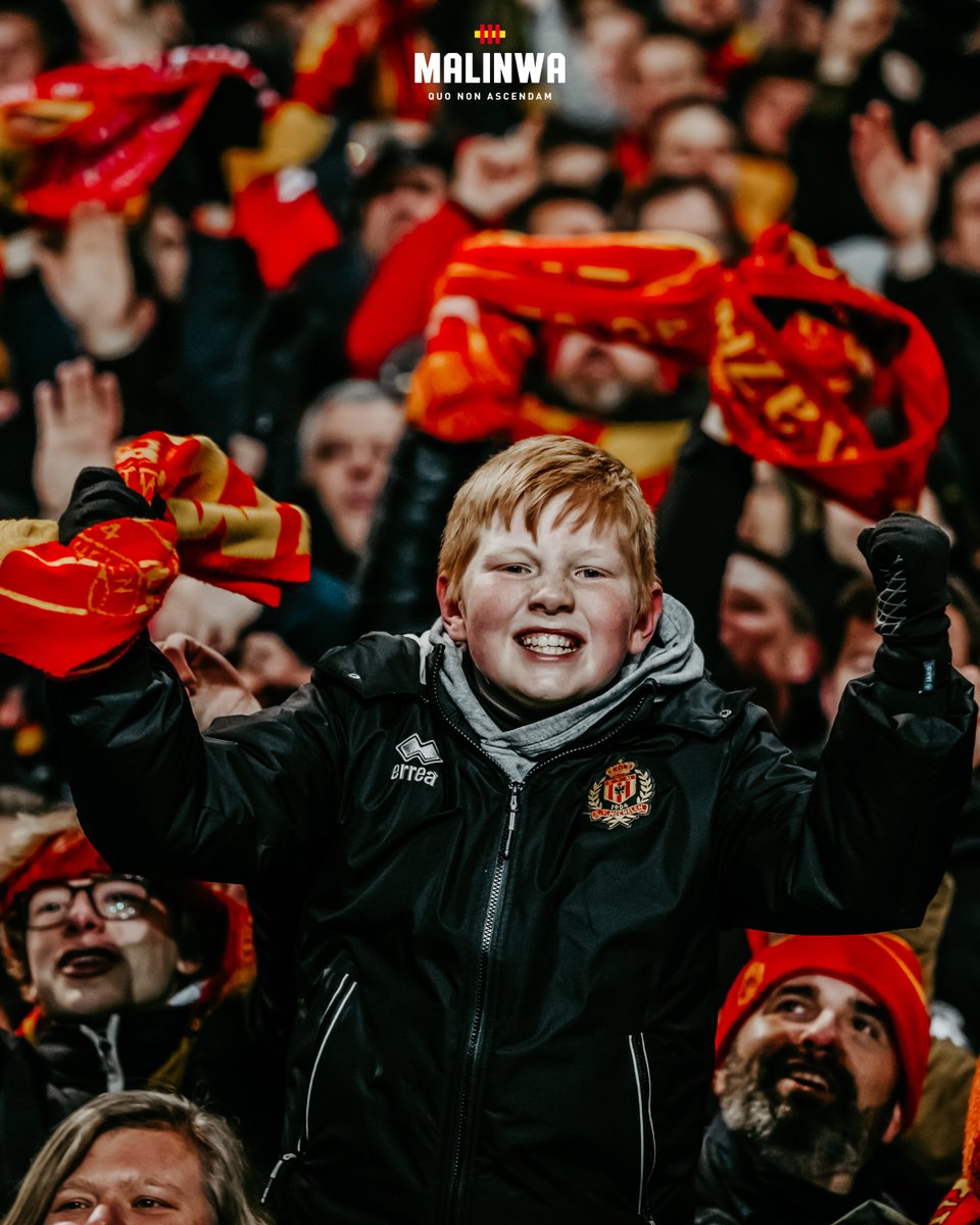 kvmechelen's tweet photo. We gaan weer met z'n allen 💛❤️

En nu: vieren 🥳

📸 Leen Van de Sande 

#trotsoponzekleuren https://t.co/3xpzXqiyOb