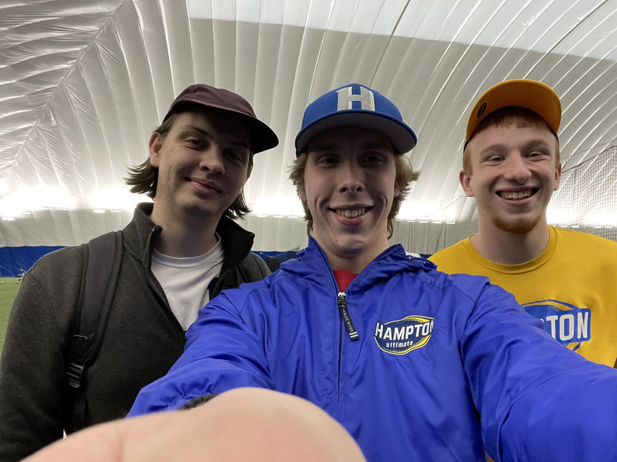 Alumni support at <a href="/pghHSultimate/">PHUL</a> Winter League 🥰
