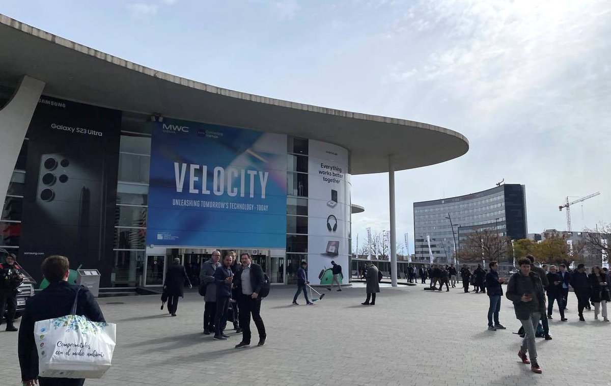 telcoin's tweet photo. #MWC23 Day 2 is a wrap! The #Telcoin team spent Tuesday meeting #telecom, #fintech, and #blockchain companies from across the globe and attending industry networking sessions hosted by finance and tech heavyweights. Check out a few scenes from the 80,000+ person event! #4YFN23 https://t.co/cLMgFWnWsX