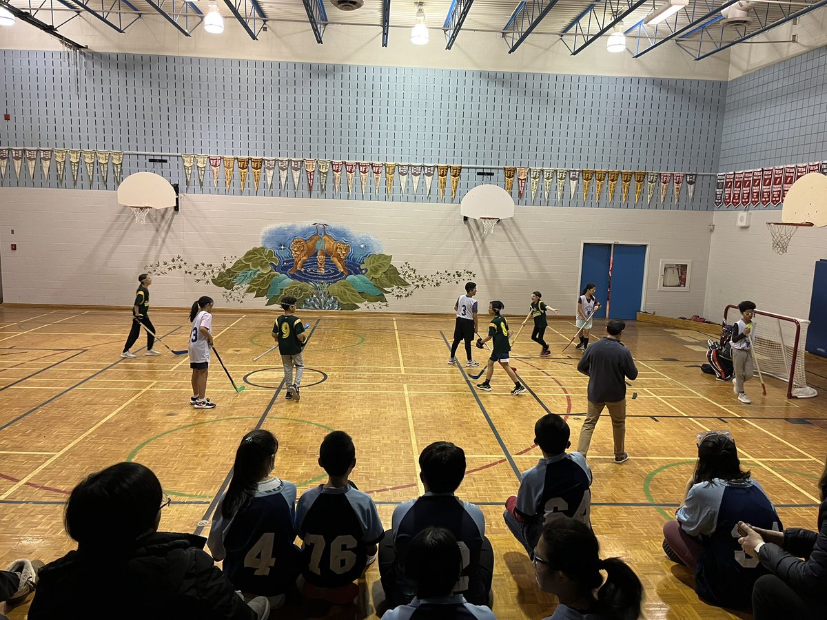 Today was Teamwork Tuesday! What a great day for a floor hockey tournament! Thanks for coming out, <a href="/TDSB_Bridlewood/">Bridlewood JPS</a> and Beverly Glen! Always a pleasure. @thorn_hayward @LN10Alvarez <a href="/LC2_TDSB/">Learning Centre 2</a> <a href="/HPE_TDSB/">HPE TDSB</a>
