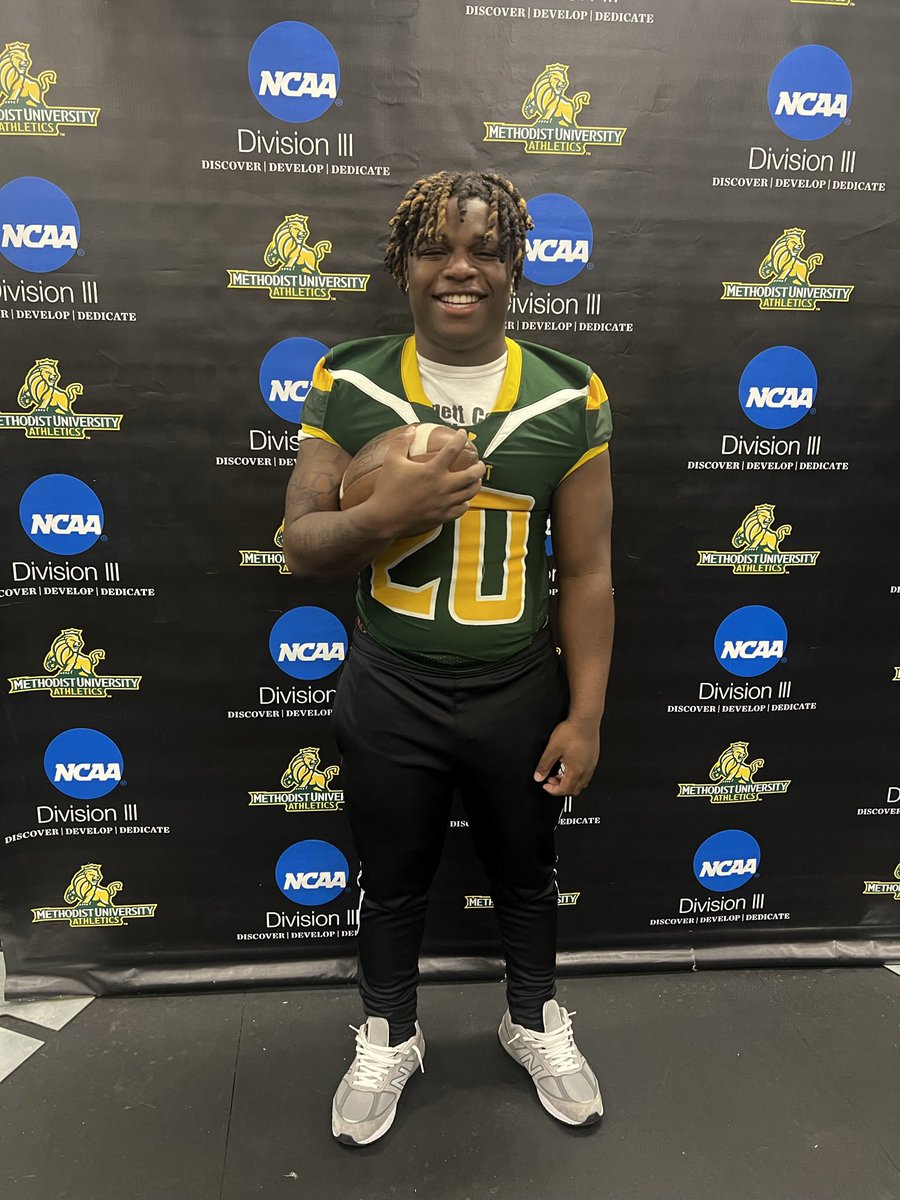 After a great conversation with @Coach_A_P I am extremely blessed to receive my First Offer💛.<a href="/cvhsftbl/">Cleveland Football</a>