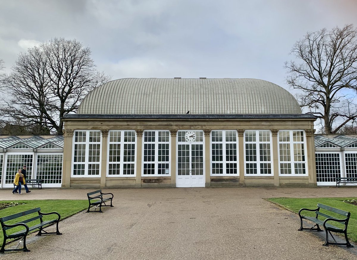 andybrammers's tweet image. Love a good glass house - this is lesser known Sheffield Botanical Gardens managing to shine under grey sky