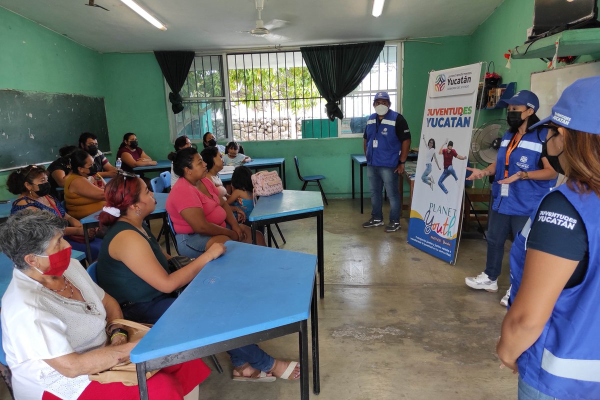 cepredey's tweet photo. Como parte de las estrategias de #JuventudEsYucatán Planet Youth, nos reunimos con padres y madres de familia del alumnado de escuelas secundarias públicas de los municipios de #Mérida, #Progreso, #Umán, #Ticul y #Oxkutzcab... (1/2) https://t.co/iabhqam9j3