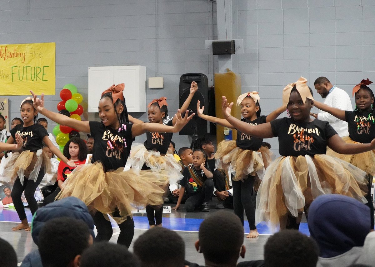 Ms_Juran's tweet photo. So proud of this group of 3rd & 4th grade girls that brought me out of dance retirement for today! We have been working so hard! They nailed their performance to Beyoncé’s Brown Skin Girls today🤎🤍🧡 #bhm #brownskingirl #beyonce #jefcoed #BlackHistoryMonth #blackhistoryprogram https://t.co/8I34ojJNue