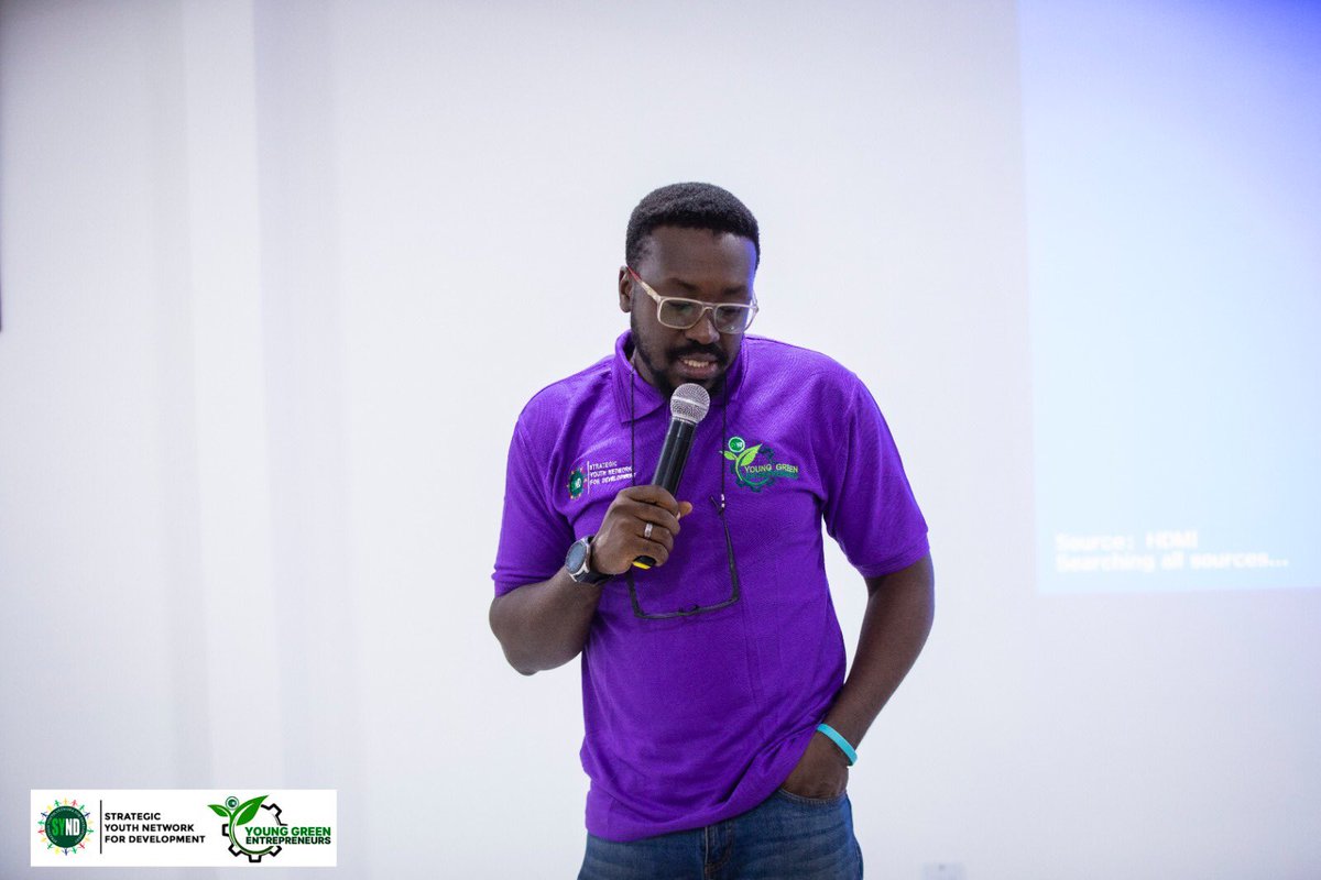maxbeg2003's tweet photo. As a Youth ecosystem developer,i strongly believe in innovation ,creativity and problem solving situating it in the context of making a business case for young people tackling Climate Change. @YGEGhana is changing the narrative. https://t.co/bmH632I1iI