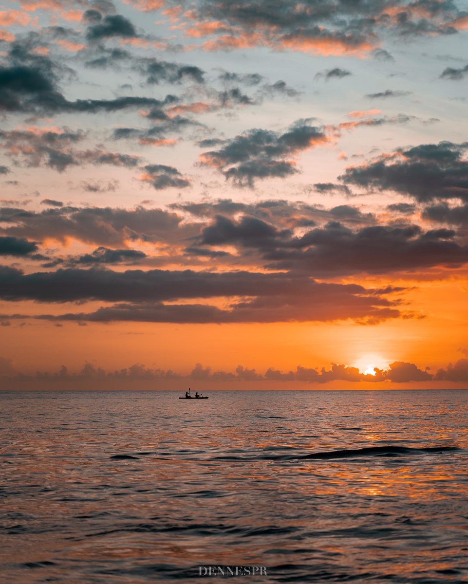 DennesRodriguez's tweet photo. Estos atardeceres tienen algo único!! 🌅☀️🧡🇵🇷 #pr #sunset #puertorico https://t.co/2276Kof4h7