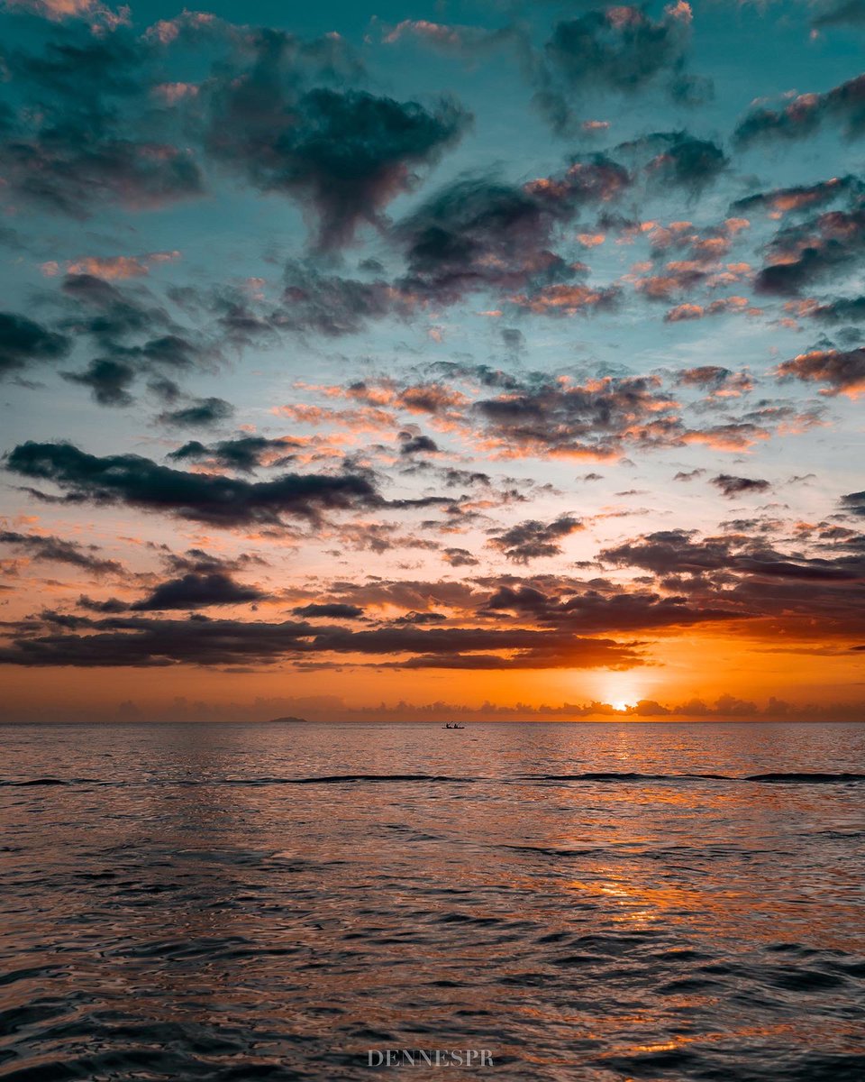 DennesRodriguez's tweet photo. Estos atardeceres tienen algo único!! 🌅☀️🧡🇵🇷 #pr #sunset #puertorico https://t.co/2276Kof4h7