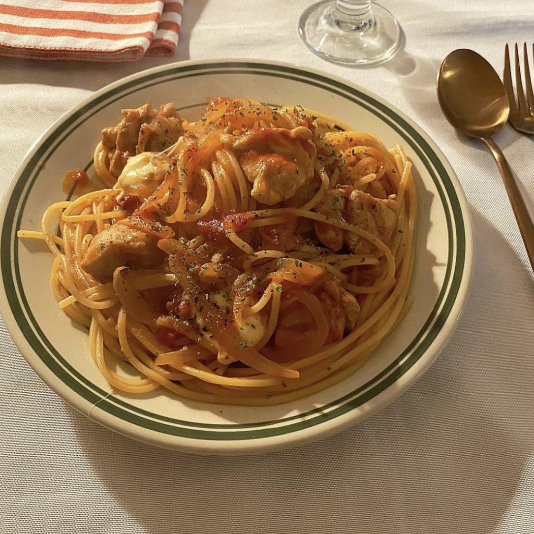 色々パスタ🍝🇮🇹皆様の好きなパスタはなんですか？🤤
✔︎メカジキとミニトマトのペペロンチーノ
✔︎ゴルゴンゾーラのクリームマカロニ
✔︎たっぷりミートソースのラザニア
✔︎ミニモッツァラのトマトスパゲッティ
#パスタ #パスタレシピ #おうちごはん #おうちご飯