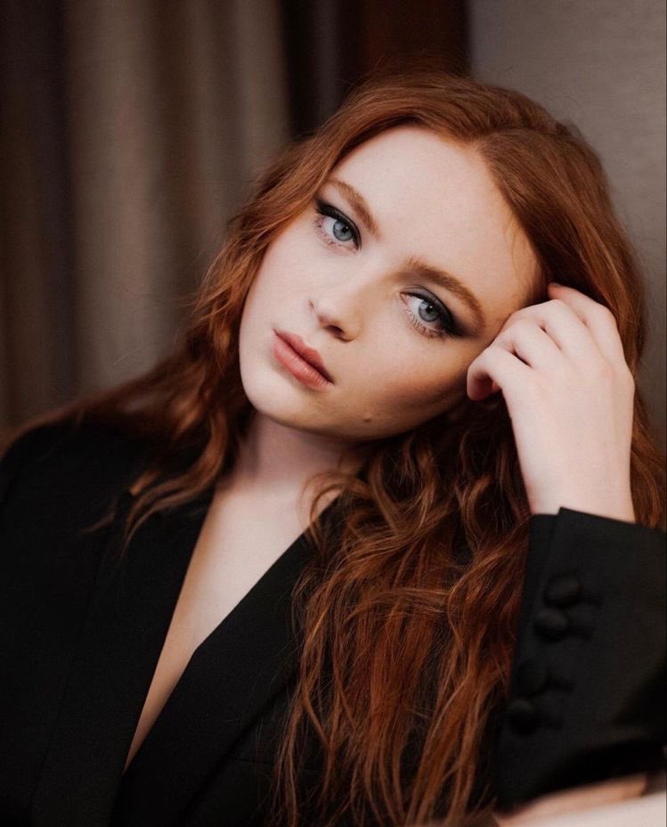 sadiesinkhourly's tweet photo. https://t.co/e27NWAM8Ls