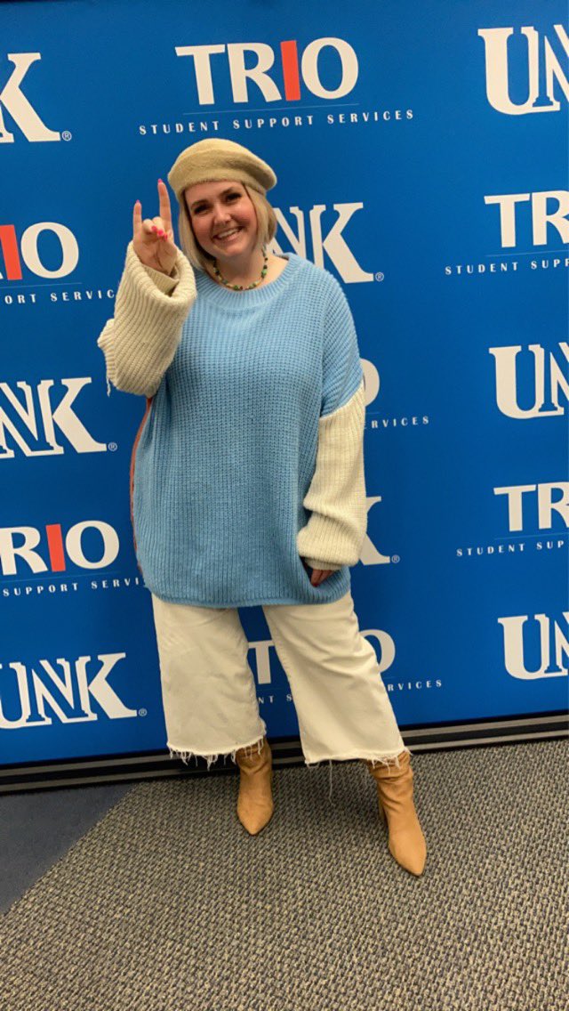 DeenaDarnay's tweet image. #IamFirstGen @RashawnHarveyFB said today, “Your comfort zone is where you fail.” When I Graduated from KCHS, I was afraid to take chances. When I came to UNK I learned to open up and be my true spunky self. TRIOS/ @Pierce607 helped me become the person I am today. #GoLopers