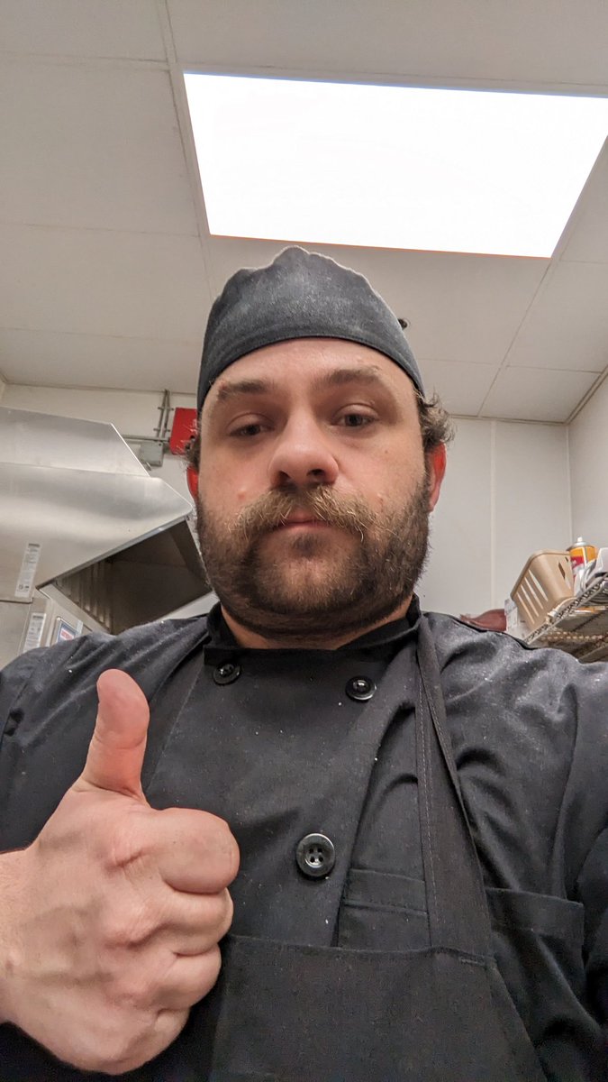 aelliott2199's tweet photo. Ready for action. https://t.co/VbCw7ZXS17