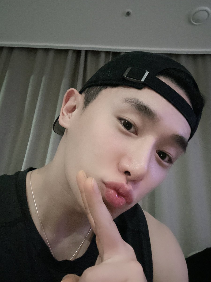 wonovanhouten's tweet photo. Happy birthday to me 🥳 https://t.co/XfxVHjrFdL