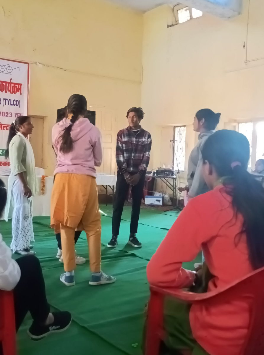 BijnorNyk's tweet photo. Group presentation by participantsunder TYLCD program by NYK Bijnor.
#TYLCD
@nyksindia @YASMinistry @dmbijnor @arunednyks @ianuragthakur https://t.co/bR4LkLKLnX