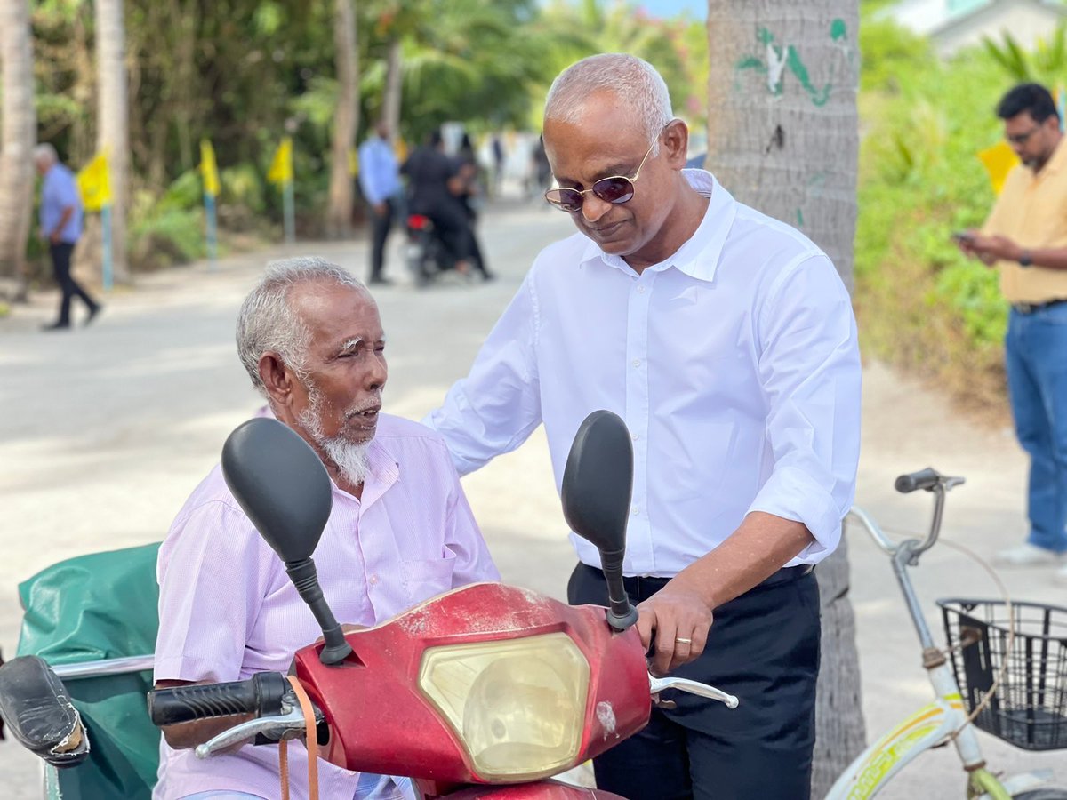 އަޅުގަޑުމެން MDP އަކީ ވޯޓުން ގޮތްނިންމާ ބައެއް ، ރިޔާސީ ޕްރައިމަރީން މެންބަރުން ގޮތްނިންމާ ކެންޑިޑޭޓްއެއް އެހުރީ ދައްކާފަ، ދެން އޮތީ ކެންޕެއިންކޮށް ކާމިޔާބަށް މަސައްކަތް ކުރުން. އިންޝާﷲ ކާމިޔާބްވާނެ.