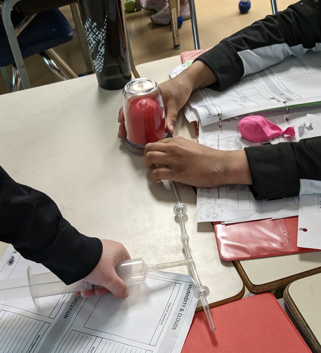 riversidecbe's tweet image. Kicking off a two week Telus Spark weather and climate residency for the grade five classes. (One week each). Students have been super-engaged! #RiversideOurStory #WeAreCBE #TelusSparkFun @CBEArea3 @TELUS_Spark