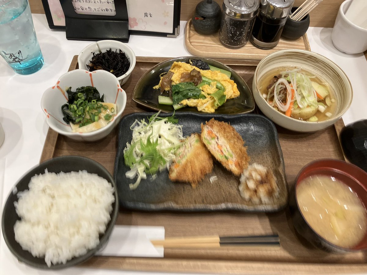 #春爛漫定食  #手しおごはん玄  #あなたの街の定食屋  #春のおすすめ  #ごはんおかわり  #みそ汁おかわり  #豚汁変更あり