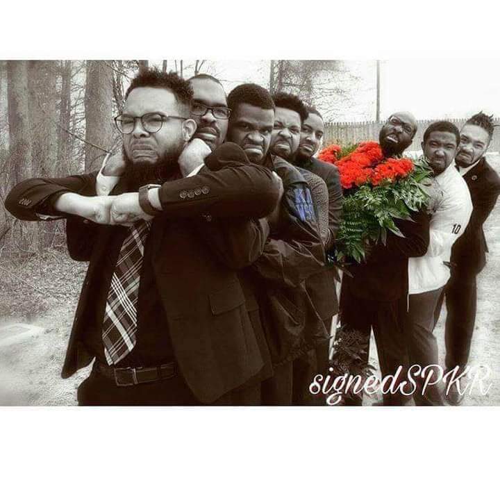 Hip_Hop_Vibes's tweet image. 🗣A Squad!!!! 13 years in the game!!! Love my LBs!!! #Spring10 #KKPsi