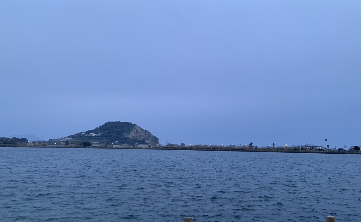 Le #SfumatureDellAnima sono come quelle del mare, graduale tono di uno stesso colore. Sono fatte di emozioni e sensazioni che vanno osservate e provate. Ogni onda del mare come l’anima è diversa dall’altra!