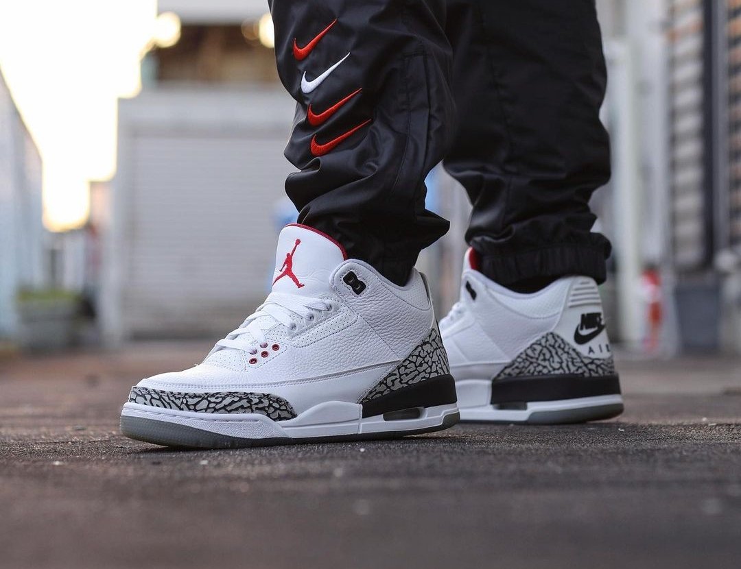 X 上的👁️ Sneaker Visionz 👁️:「Air Jordan 3 Retro White Cement