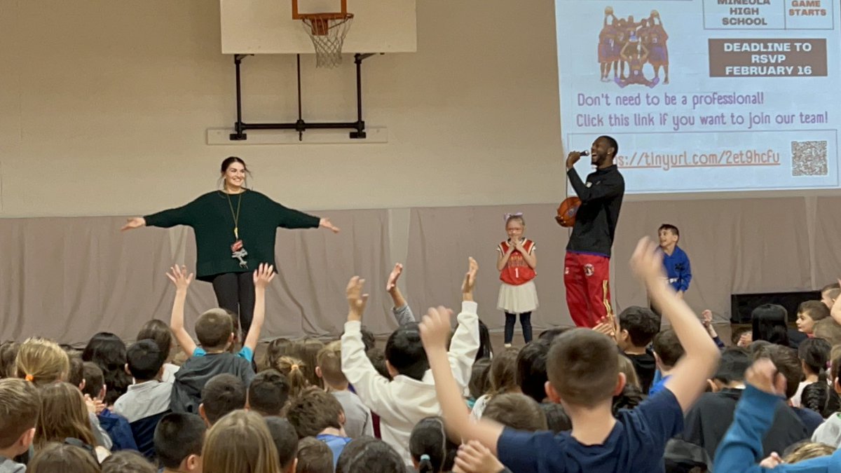 MineolaMS_PTA's tweet photo. Big day around the district! The @HarlemWizards provided a free assembly to all our elementary aged kiddos and it was super fun! #MineolaProud to say we have the best teachers. 🏀  Can’t wait for game day, 3/30! https://t.co/eClniFaNKT