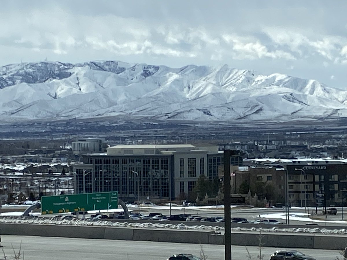 kenhuiny's tweet image. Spent the day meeting with an #AWSBackup customer in Utah. Beautiful views. #AWS
