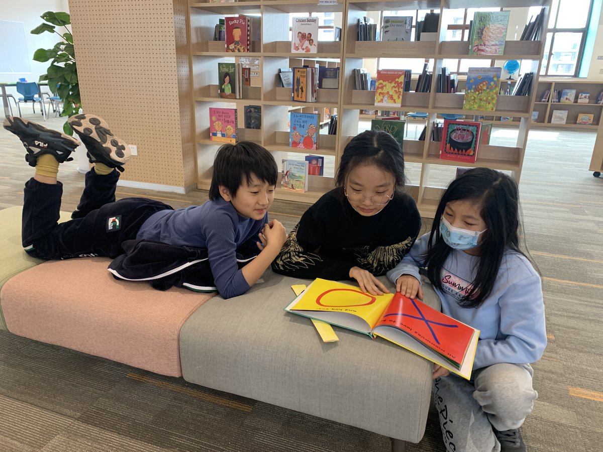 elizabeth baker tweet media